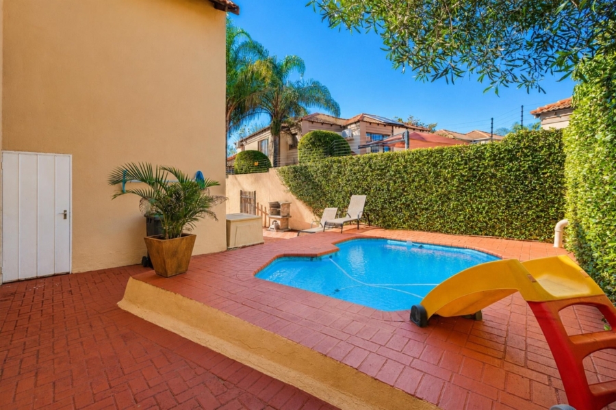 4 Bedroom Property for Sale in Safari Gardens North West